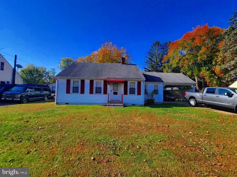 34 Mitscher Rd, Dover, DE 19901 photo 2