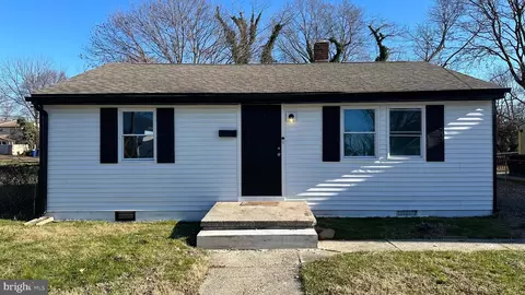 223 N Queen St, Dover, DE 19901