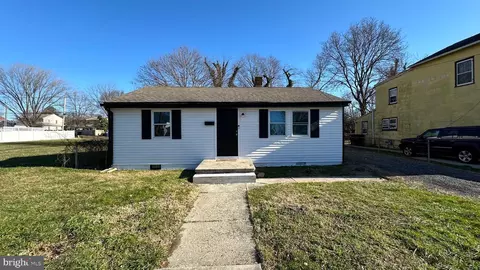 223 N Queen St, Dover, DE 19901 photo 2