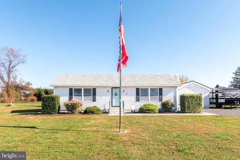 48 Armour St, Houston, DE 19954