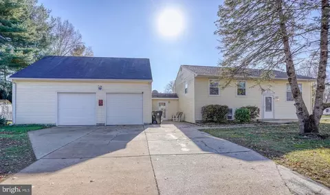 14 Sumac Dr, Felton, DE 19943