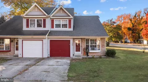 1400 Woodmill Dr, Dover, DE 19904