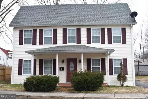 1 W Liberty St, Harrington, DE 19952