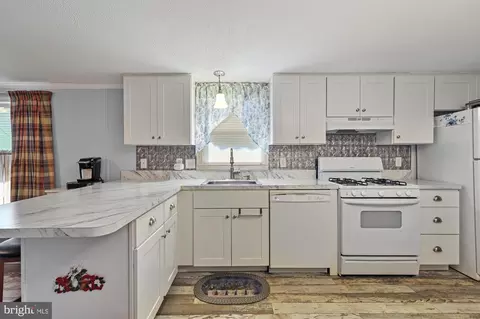 Kitchen - 136 Beth Pl, Dover, DE 19901 photo 1 of 3