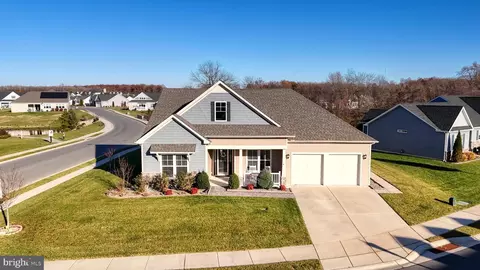 31 Resort Blvd, Dover, DE 19904