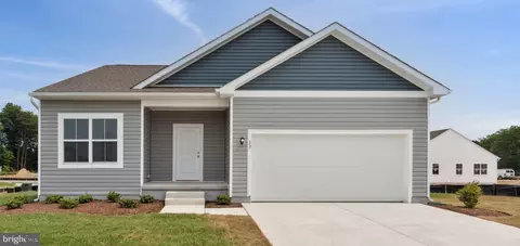 504 Pontoon Dr, Felton, DE 19943