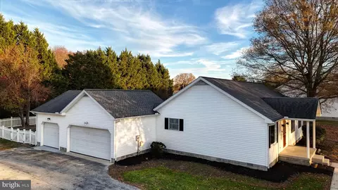 108 Winding Ridge Rd, Dover, DE 19904