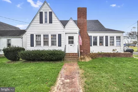 61 Clark St, Harrington, DE 19952