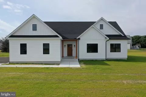 106 Lucky Estates Dr W, Harrington, DE 19952