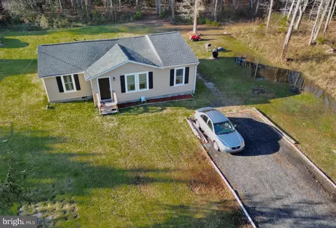 545 Beagle Club Rd, Felton, DE 19943
