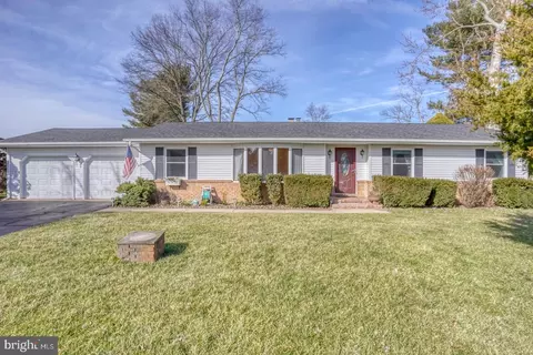 10 N Springview Dr, Dover, DE 19901
