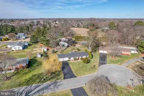View/Area - 10 N Springview Dr, Dover, DE 19901 photo 1 of 4