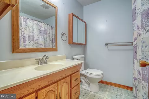 Bath - 10 N Springview Dr, Dover, DE 19901 photo 1 of 2