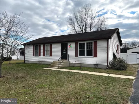 122 Barratts Chapel Rd, Felton, DE 19943