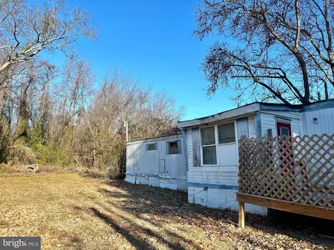 86 Headstart Ln, Dover, DE 19901