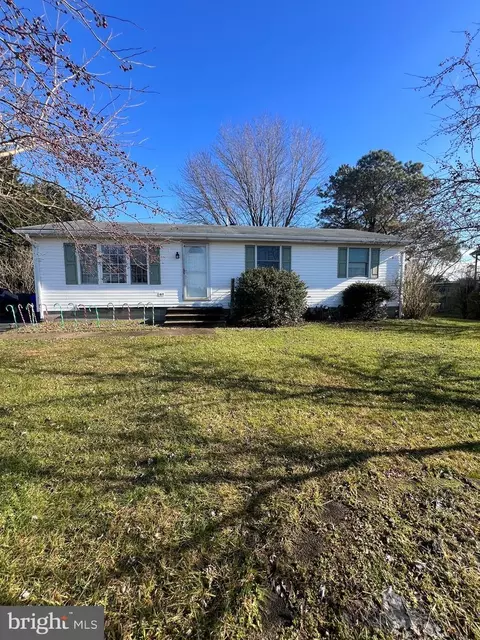 1966 Ironmine Rd, Felton, DE 19943