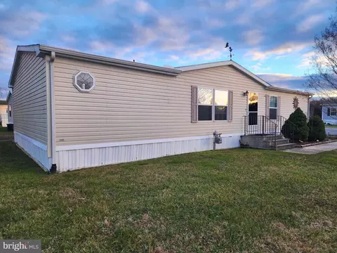786 Fox Pointe Dr, Dover, DE 19904 photo 2