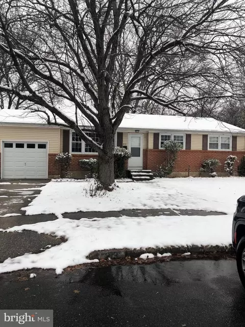 213 Eisenhower Dr, Dover, DE 19901