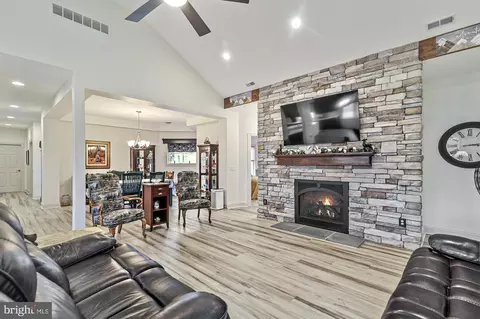 1194 Deats Dr #2, Dover, DE 19904