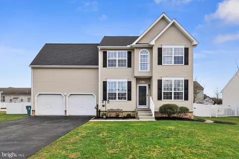 211 Belfry Dr, Felton, DE 19943