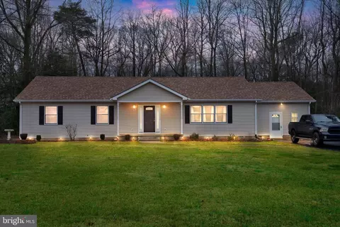 783 Killens Pond Rd, Harrington, DE 19952