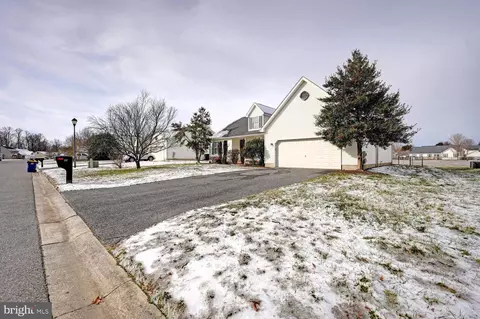 231 Quaker Hill Rd, Magnolia, DE 19962