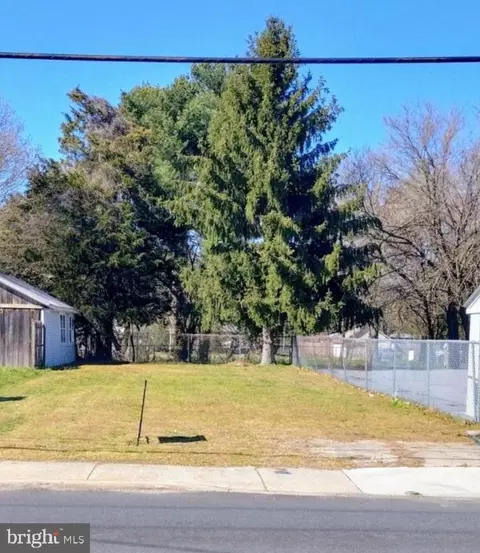 7 W Front St, Frederica, DE 19946