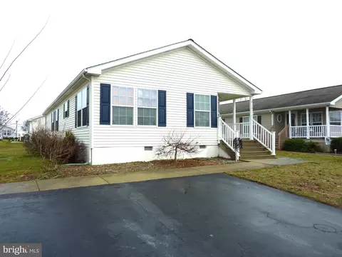 914 Appleberry Dr, Smyrna, DE 19977