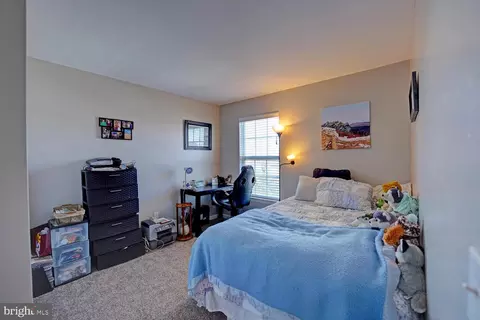 Bedroom - 327 Paradee Dr, Dover, DE 19904 photo 2 of 2