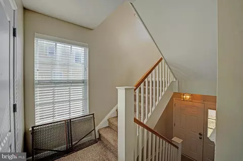 Entry Way - 327 Paradee Dr, Dover, DE 19904 photo 1 of 6