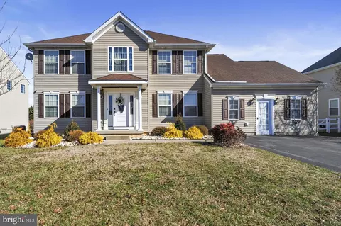 105 Shashi Ct, Smyrna, DE 19977