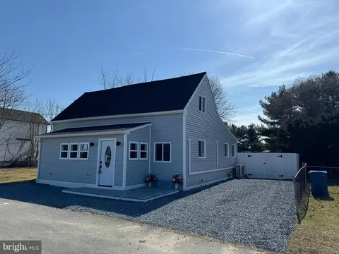 354 2nd St, Leipsic, DE 19901