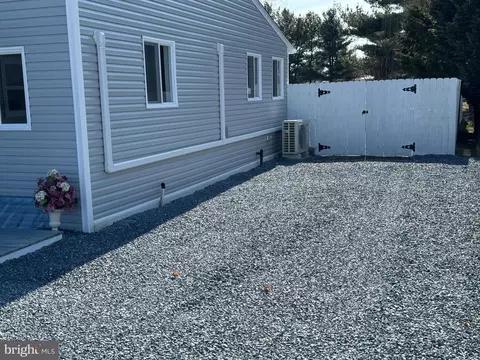 Exterior - 354 2nd St, Leipsic, DE 19901 photo 5 of 5