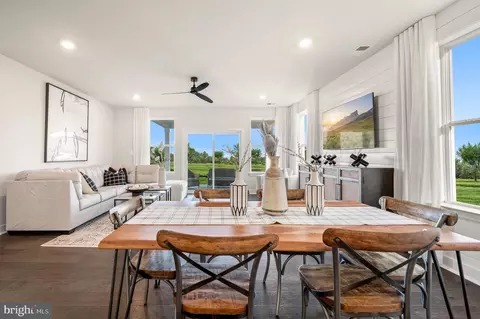 120 Berks Rd, Smyrna, DE 19977