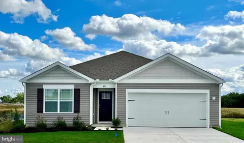 61 New England Dr, Felton, DE 19943