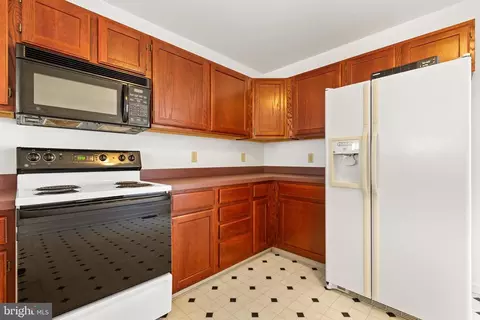 Kitchen - 324 Northdown Dr, Dover, DE 19904 photo 4 of 4