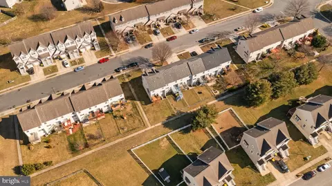 View/Area - 324 Northdown Dr, Dover, DE 19904 photo 4 of 9