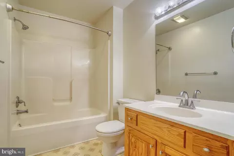 Bath - 243 Greenview Dr, Dover, DE 19901 photo 1 of 3
