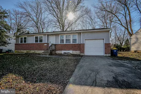 338 Nimitz Rd, Dover, DE 19901