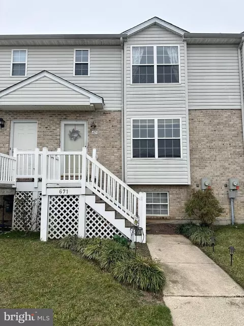 671 Dairy Dr, Smyrna, DE 19977