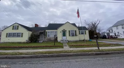 135 Main St, Dover, DE 19901