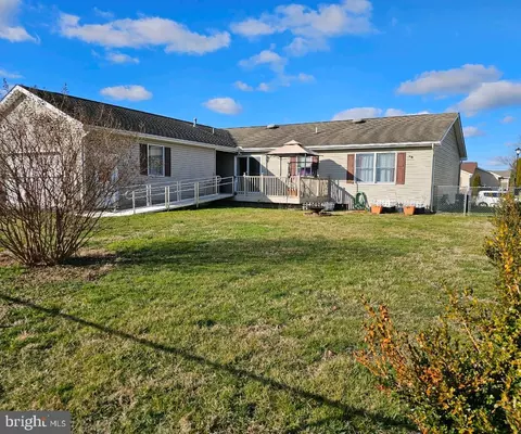 Exterior - 949 Shank Rd, Dover, DE 19904 photo 9 of 11