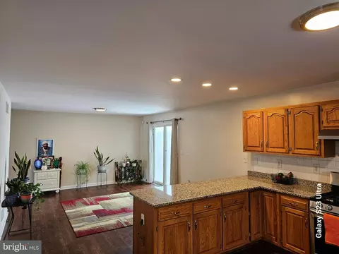 Kitchen - 949 Shank Rd, Dover, DE 19904 photo 3 of 9