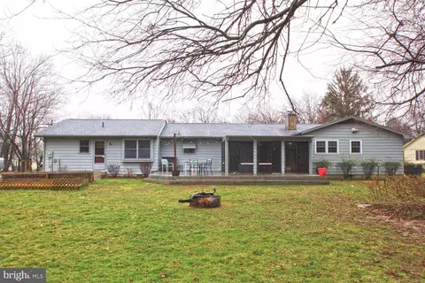 Exterior - 270 N Old Mill Rd, Dover, DE 19901 photo 9 of 13