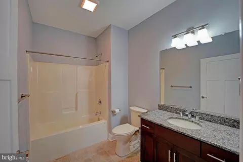 Bath - 43 Maple Dale Rd, Dover, DE 19904 photo 4 of 7