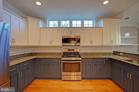 Kitchen - 43 Maple Dale Rd, Dover, DE 19904 photo 5 of 9