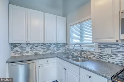 Kitchen - 486 Main St, Dover, DE 19901 photo 5 of 6
