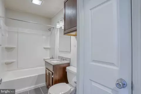 Bath - 486 Main St, Dover, DE 19901 photo 2 of 2