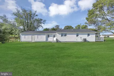 Exterior - 3942 Bayside Dr, Dover, DE 19901 photo 7 of 11