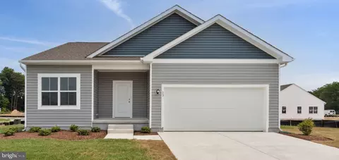 10 Paddleboat Ct, Felton, DE 19943